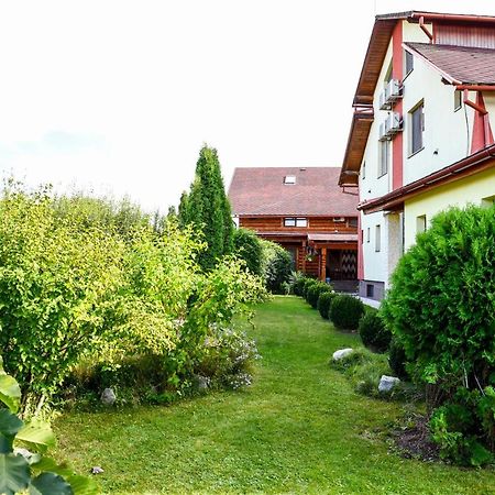 Отель Casa Moteasca Mihai Viteazu  Экстерьер фото